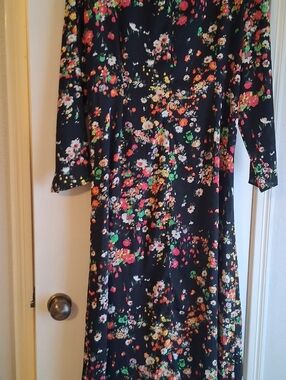 H&M Black Floral Long Sleeve Midi Dress